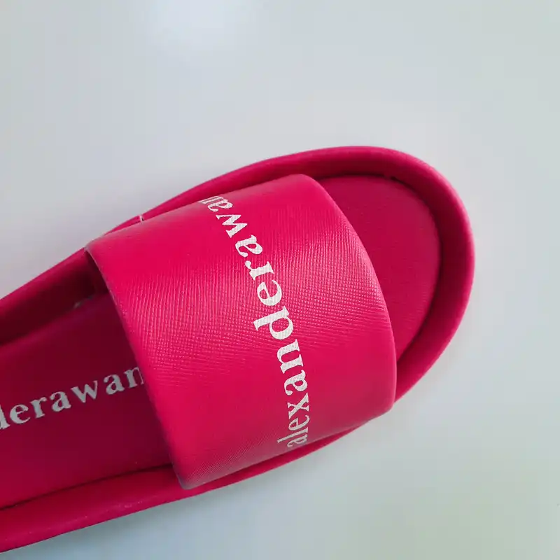 دمپایی زنانه مدل نسترن کد11