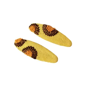 گیره مو دخترانه مدل تق تقی گلدوزی شده HT - 0012 بسته 2 عددی