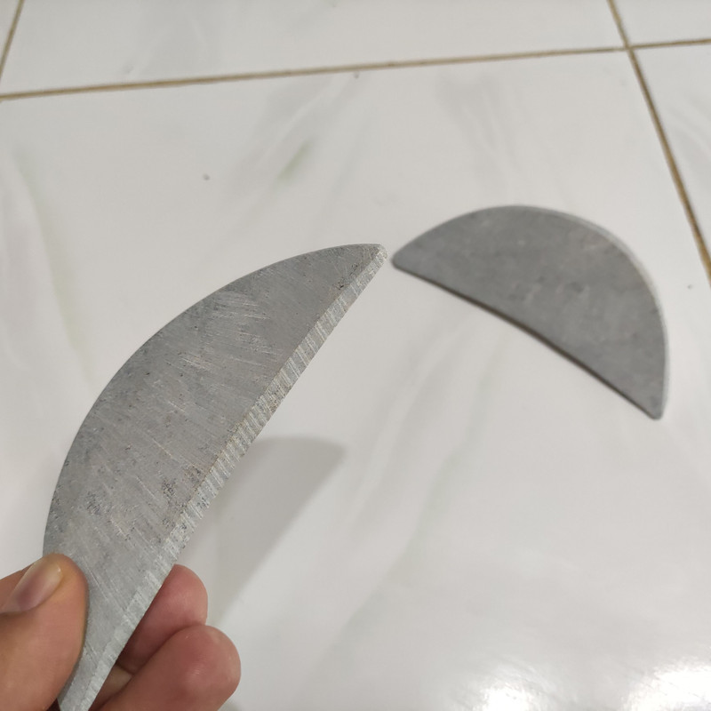 سنگ ماساژ مدل هلالی کد 07 بسته دو عددی سنگ ماساژ مدل هلالی کد 07 بسته دو عددی