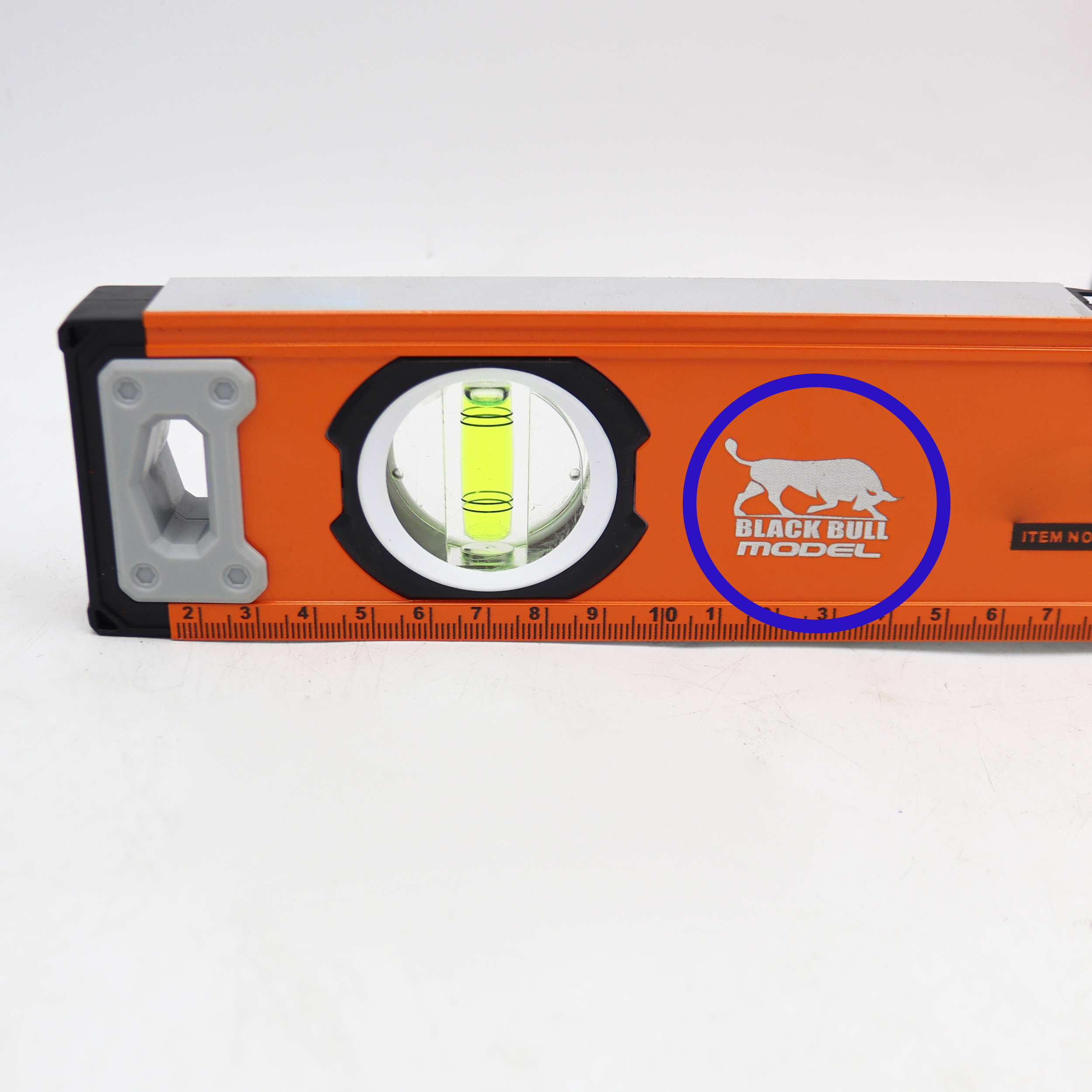 تراز مدل بلک بول کد YPT-MAGNETDAR-40CM تراز مدل بلک بول کد YPT-MAGNETDAR-40CM