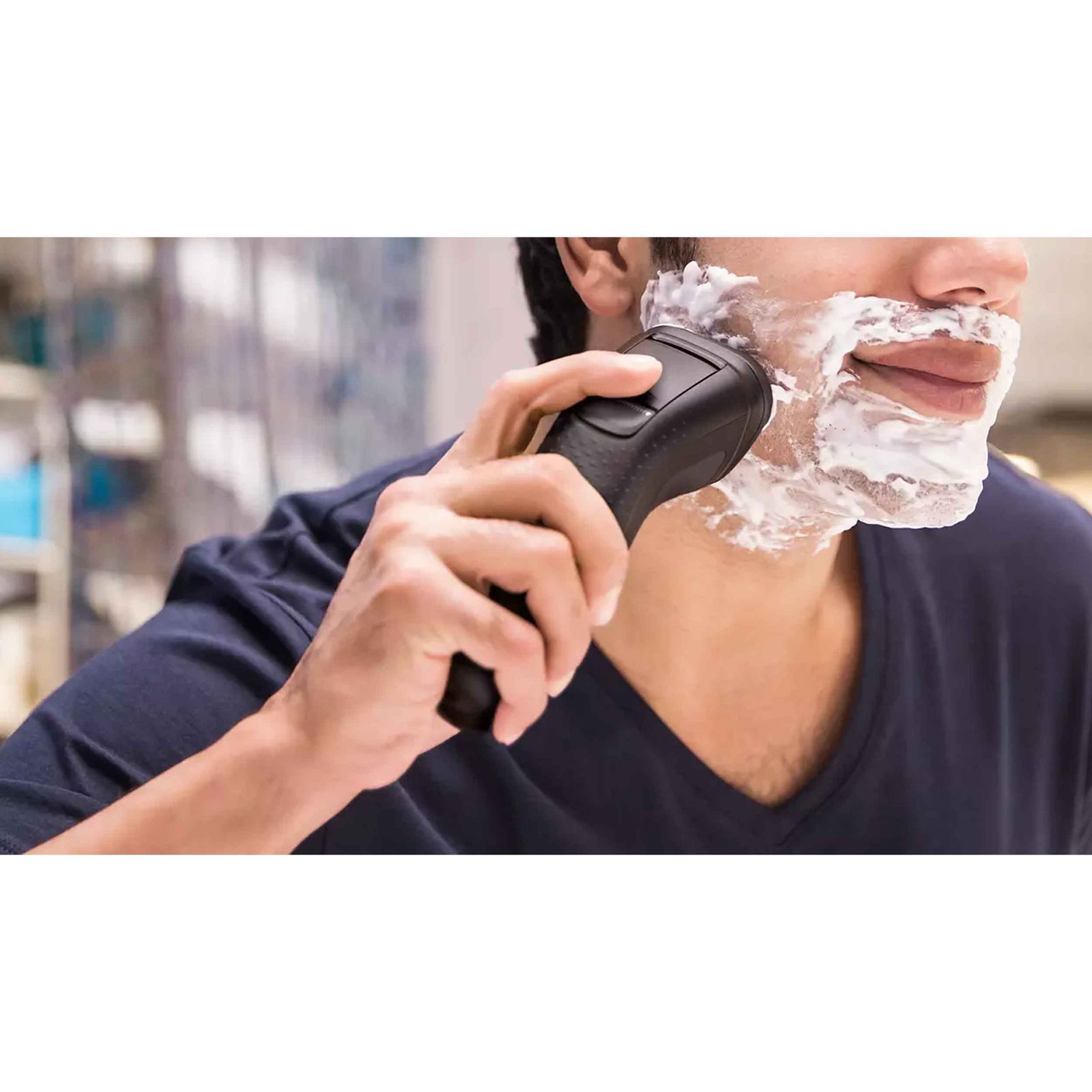 ماشین اصلاح موی صورت فیلیپس مدل S1223/41، اصلاح به صورت صفر زن، چراغ نشانگر شارژ، استفاده به صورت خشک و مرطوب، ضدآب، منبع انرژی باتری، تکنولوژی اصلاح به صورت برش چرخشی، مدت زمان شارژ 480 دقیقه و مدت زمان استفاده پس از شارژ 40 دقیقه، به‌همراه برس -  - 6