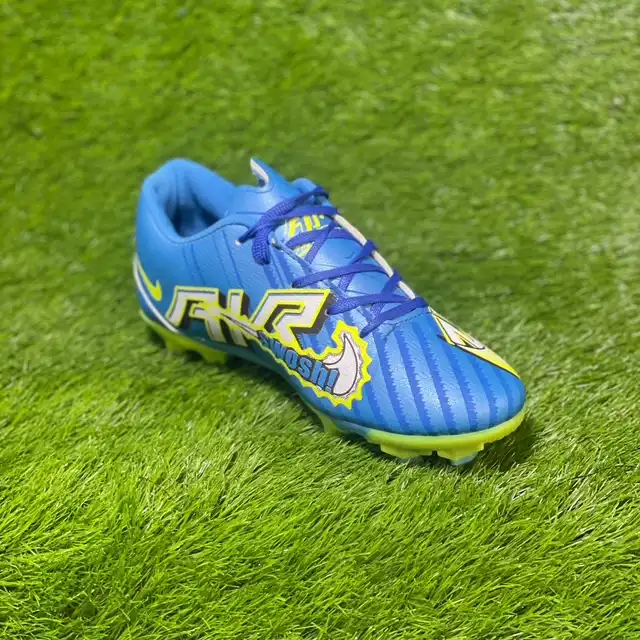 کفش فوتبال پسرانه مدل استوک دار چمن 0026N