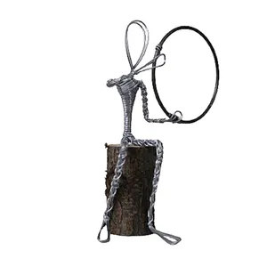 تندیس مدل مفتولی طرح دف نواز