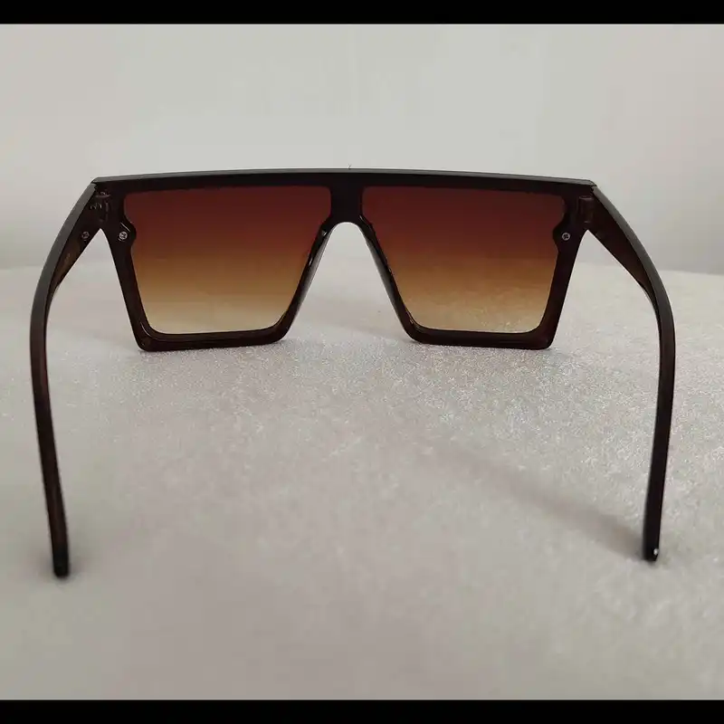 عینک آفتابی مدل 05