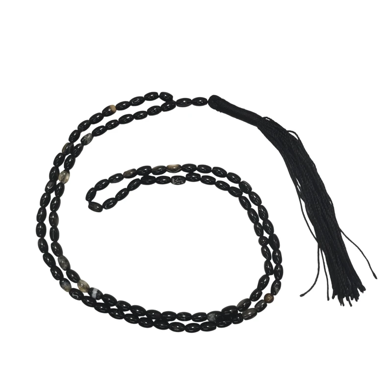 تسبیح عقیق سیاه دانه هلی مدل T017