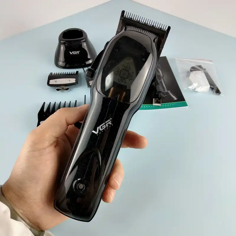 ماشین اصلاح سر و صورت وی جی ار مدل V653