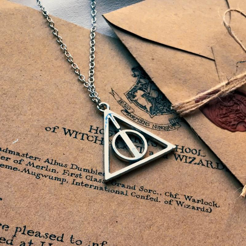 گردنبند ویونج مدل هری پاتر یادگاران مرگ گردنبند ویونج مدل هری پاتر یادگاران مرگ