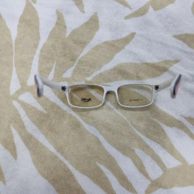 فریم عینک طبی بچگانه مدل Re.POSE30