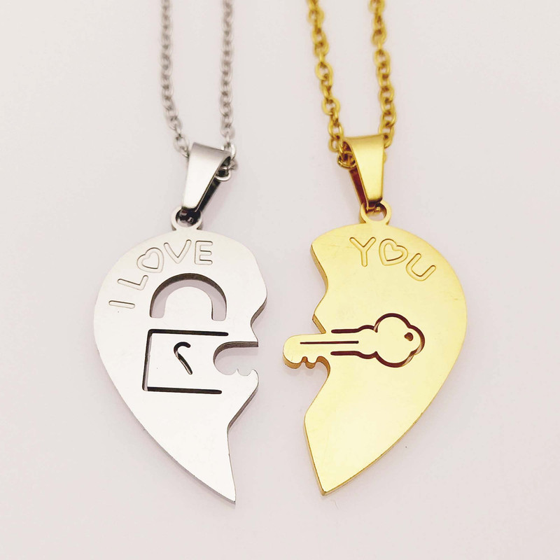 گردنبند طرح کلید و قفل مدل 275GAMZ مجموعه 2 عددی گردنبند طرح کلید و قفل مدل 275GAMZ مجموعه 2 عددی