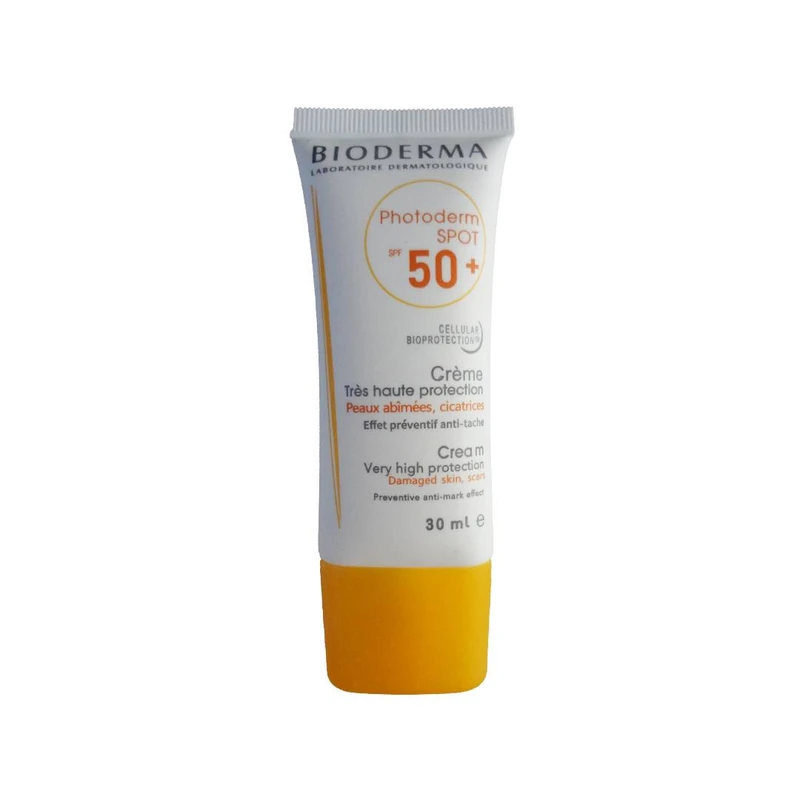 كرم ضد آفتاب بي رنگ صورت  بيودرما SPF 50 مدل فتودرم محافظ در برابر اشعه UVA مناسب براي انواع پوست حجم 30 ميلي ليتر