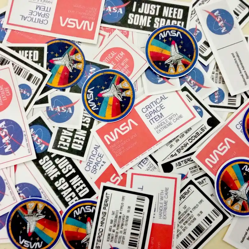 استیکر لپ تاپ طرح ناسا کد KM-NASA1 مجموعه 6 عددی