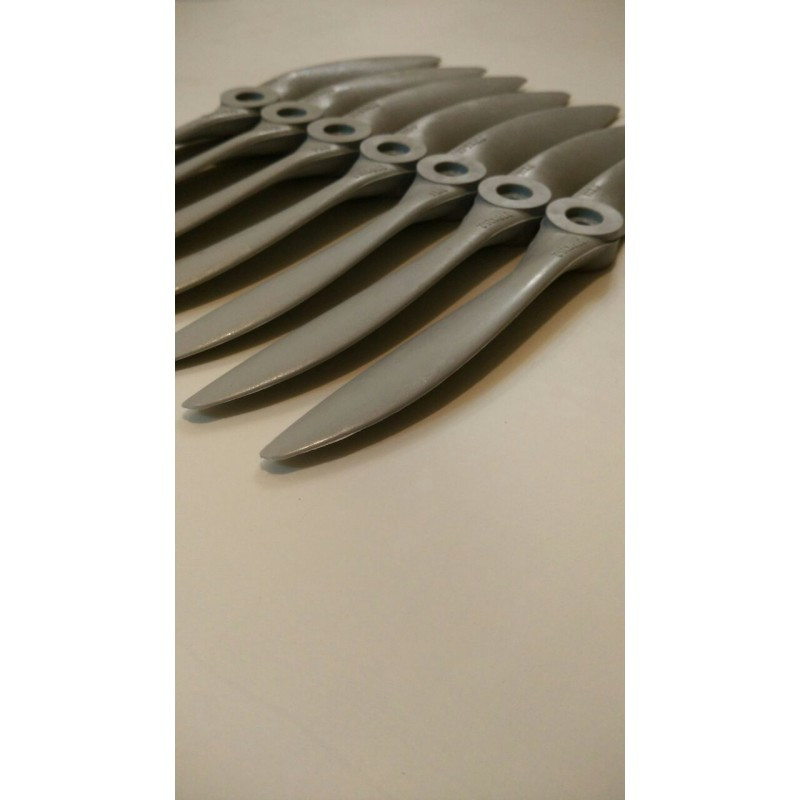 ملخ هواپیما مدل سوختی