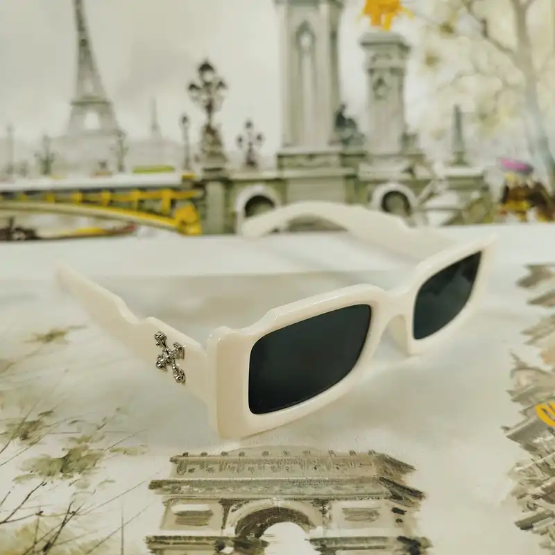 عینک آفتابی بچگانه مدل CH4 کد K