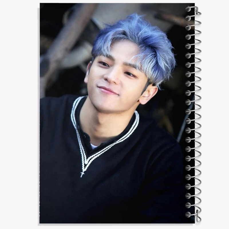 دفتر شطرنجی 50 برگ خندالو طرح ووجین گروه استری کیدز Stray Kids کد 11867