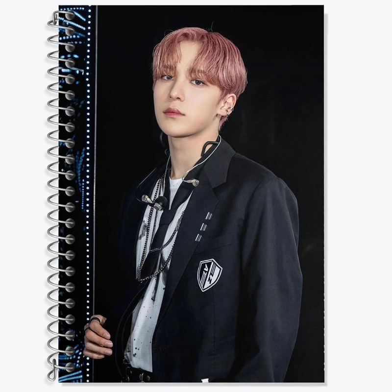 دفتر زبان 50 برگ خندالو مدل دو خط طرح یونهو گروه ایتیز ATEEZ کد 21211