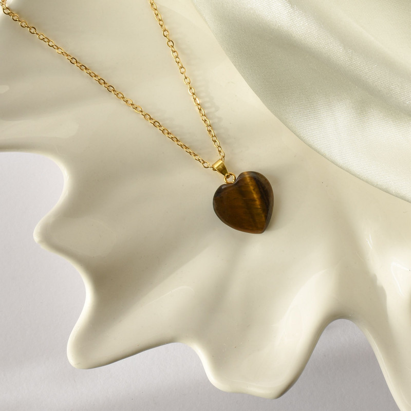 گردنبند زنانه مدل قلب سنگ چشم ببر