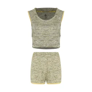 ست تاپ و شلوارک ورزشی زنانه پاتیک مدل کلاه دار 18831