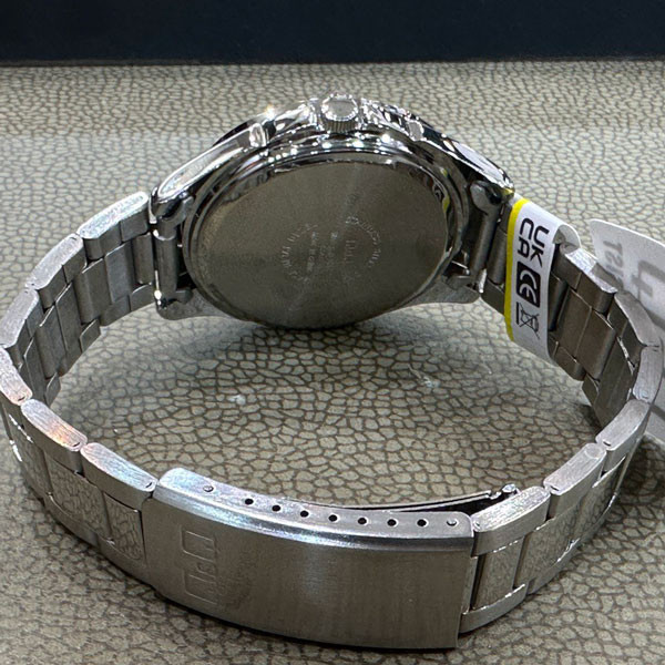 ساعت مچی عقربه‌ای مردانه کوارتز کیو اند کیو مدل C04A-009PY