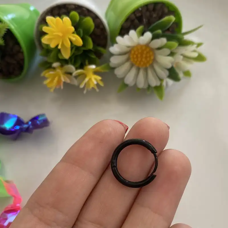 پیرسینگ گوش مدل حلقه ای