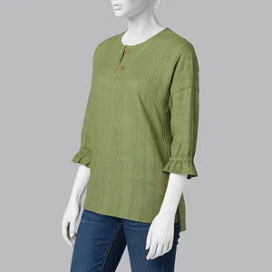 شومیز آستین سه ربع یقه دکمه دار زنانه مدل سوفیا بافت کوک دوزی طرح ساده کد8373