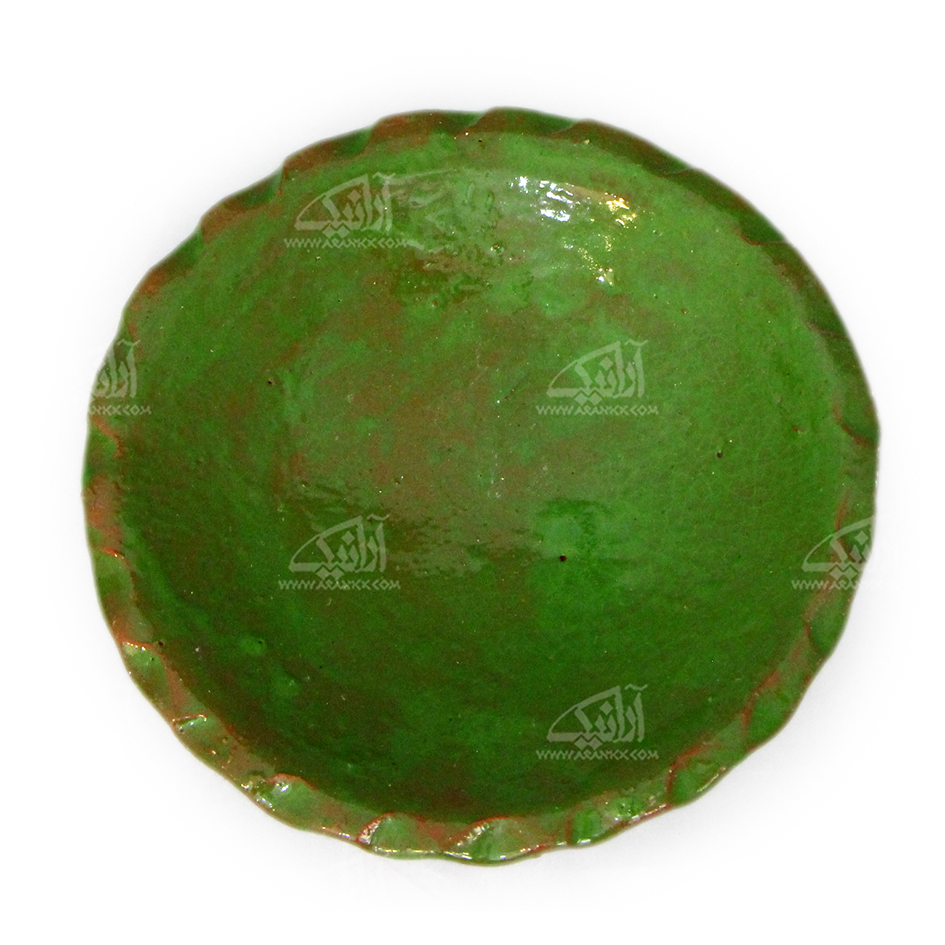 شکلات خوری پایه دار‏ سفالی‏ لعاب ساده‏  ‏‏رنگ ‏سبز‏ طرح ‏لب چین‏ مدل 1001300004