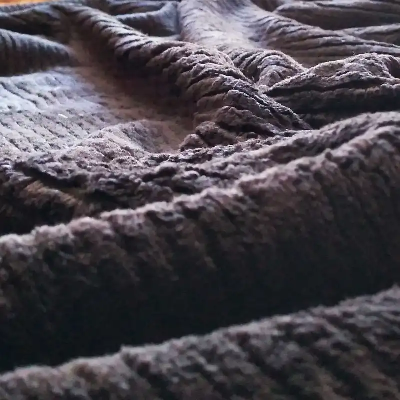 پارچه لباس مدل مخمل حوله ای دو رو طرح راه راه کد M1