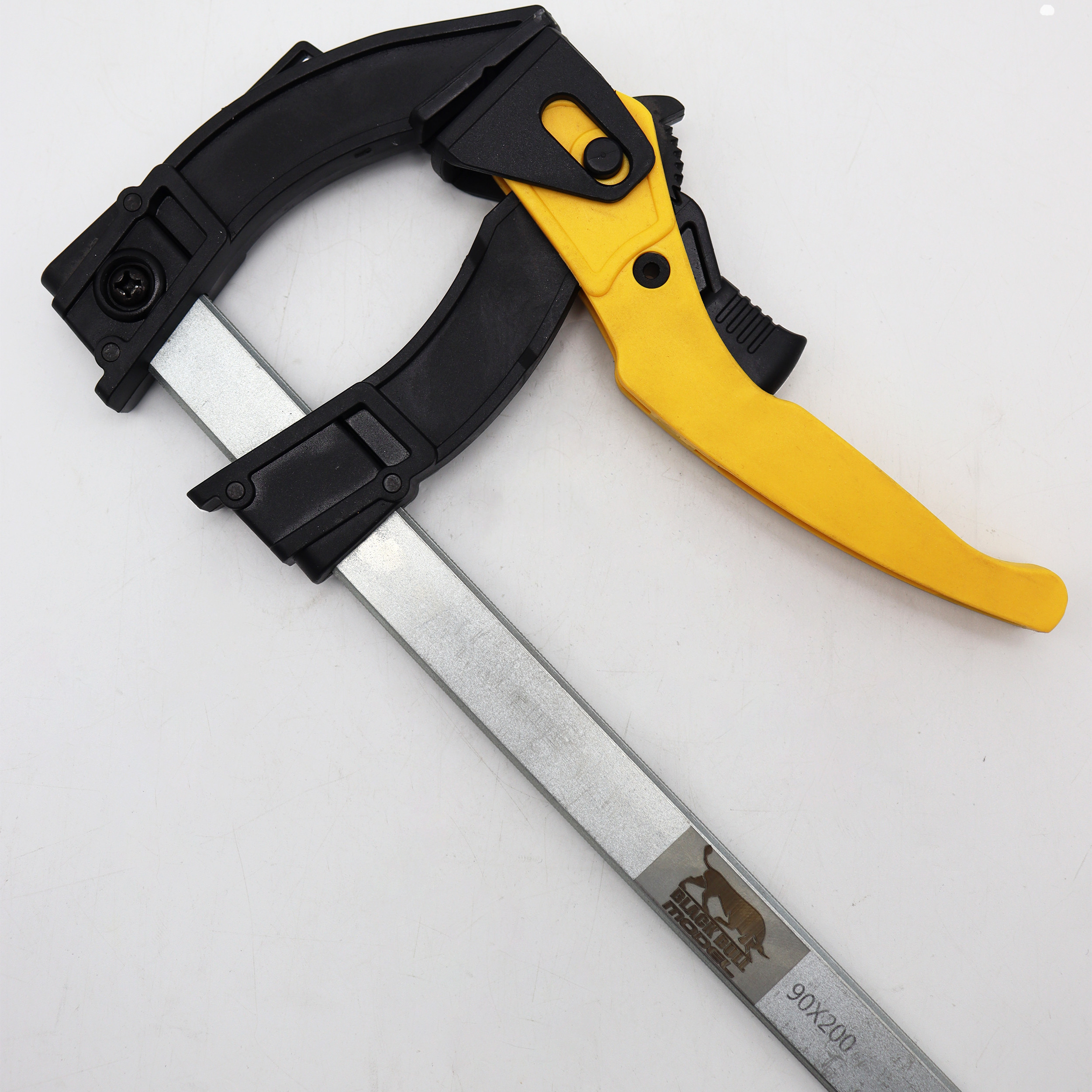 پیچ دستی اتوماتیک مدل بلک بول کد YP-W-90-200MM پیچ دستی اتوماتیک مدل بلک بول کد YP-W-90-200MM