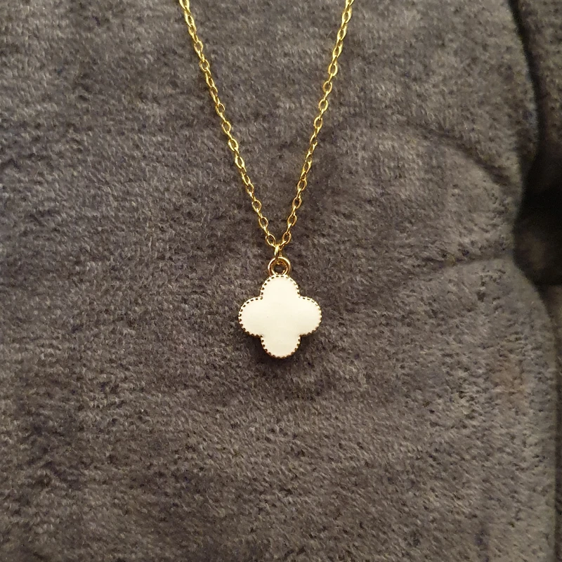 عکس شماره 6 : گردنبند زنانه مدل ونکلیف