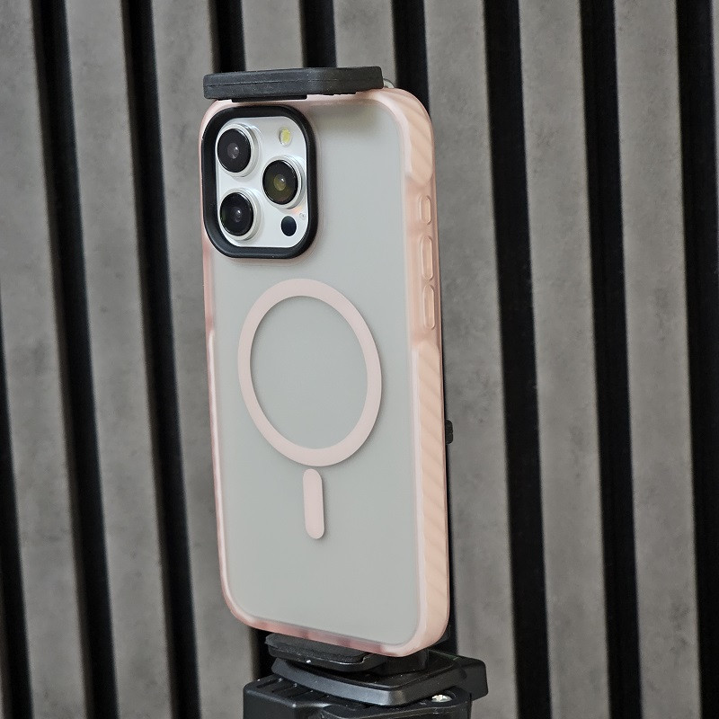 کاور فشن مدل مگ سیف مناسب برای گوشی موبایل اپل Iphone 15promax به همراه محافظ لنز