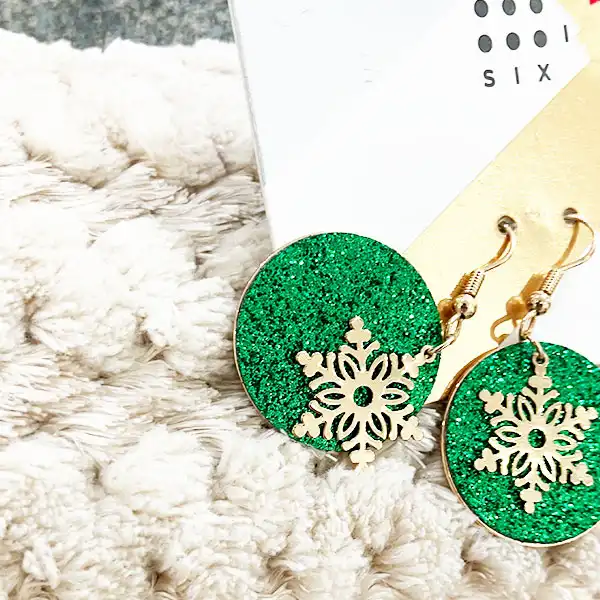 گوشواره زنانه سیکس مدل کریسمس کد 04