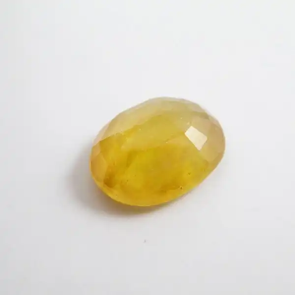 سنگ یاقوت زرد کد PGD120124