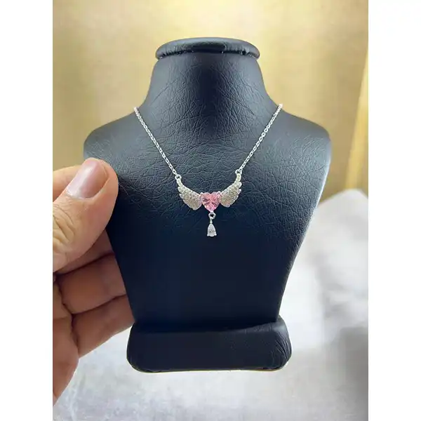 گردنبند نقره زنانه سواروسکی مدل قلب بال فرشته اویز دار کد 987845