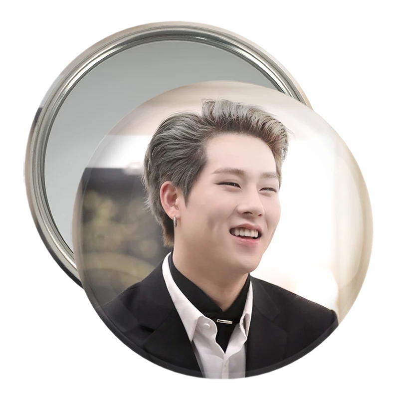 آینه جیبی خندالو مدل جوهان گروه مانستا اکس MONSTA X  کد 21125