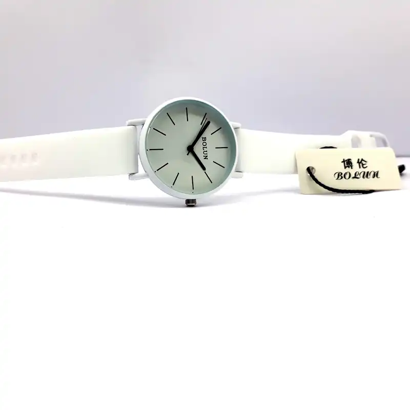 ساعت مچی عقربه ای بلون کد 555