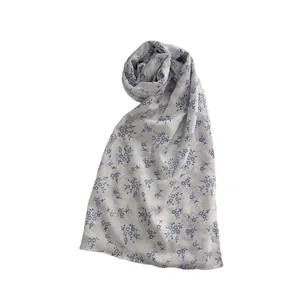 شال زنانه مدل گلدار دست دوز