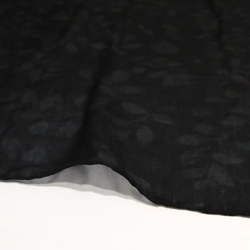 روسری زنانه مدل نخی خنک جدید با طرح برگ محو کد ana-8045