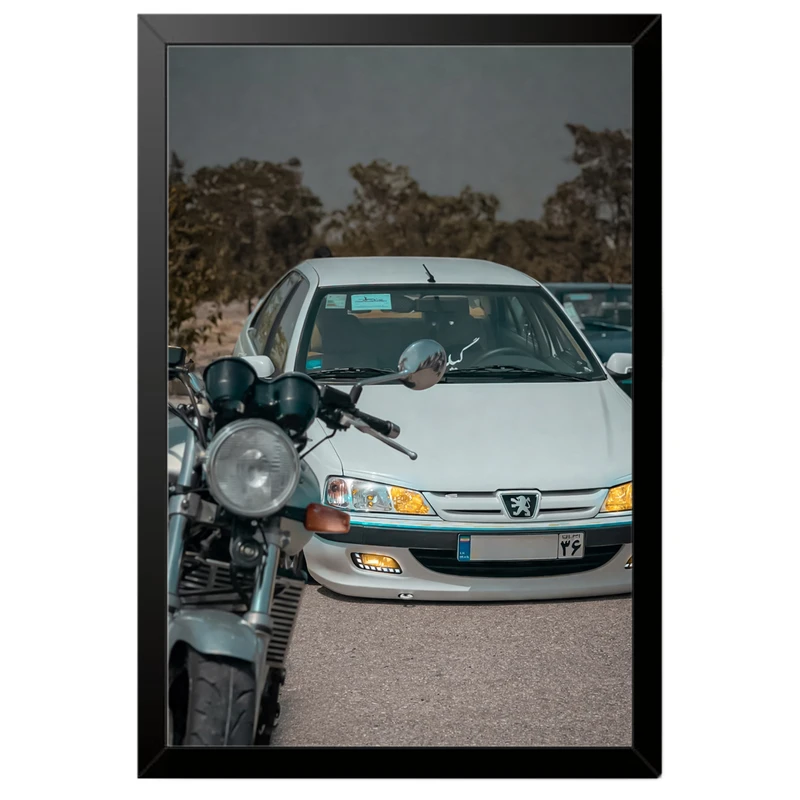 تابلو بکلیت طرح موتور سنگین هوندا سی بی مدل HONDA CB1300 و ماشین پژو پارس (پرشیا) کد B-po2075 فریم مشکی