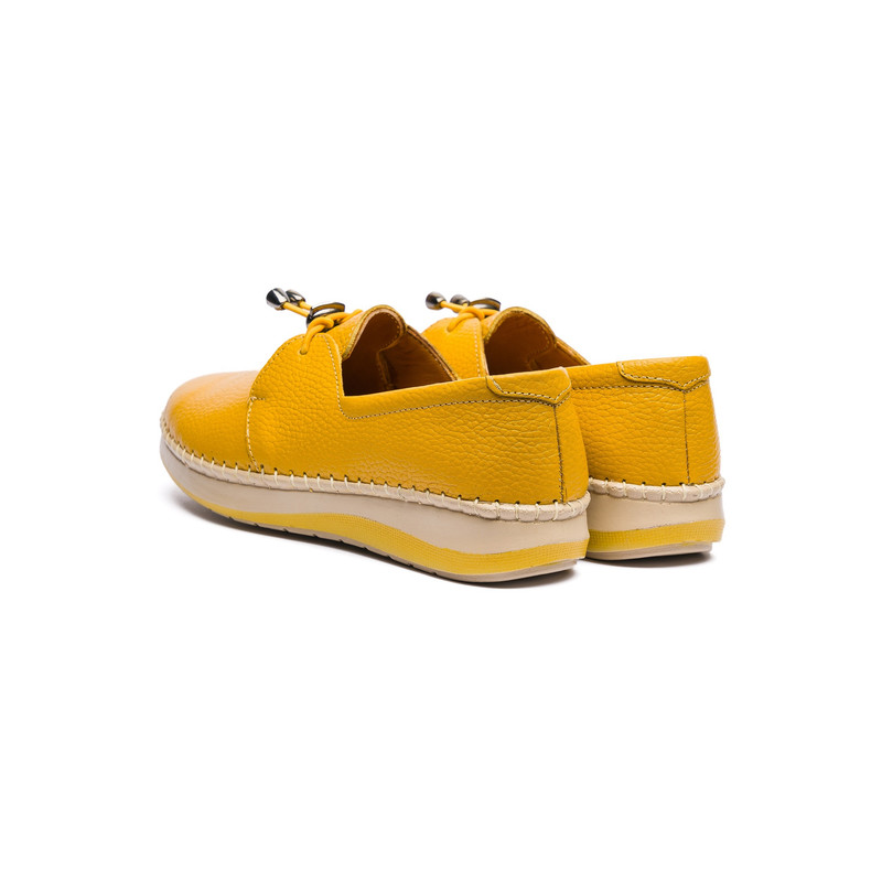 کفش طبی زنانه مدل تمام چرم رنگ زرد