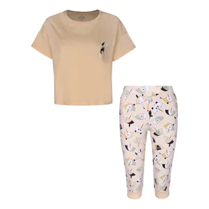 ست کراپ تی شرت آستین کوتاه و شلوارک راحتی زنانه ناربن مدل 15211142