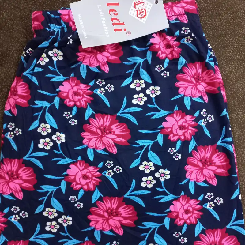 شلوارک زنانه مدل VIO FLO رنگ سرمه ای