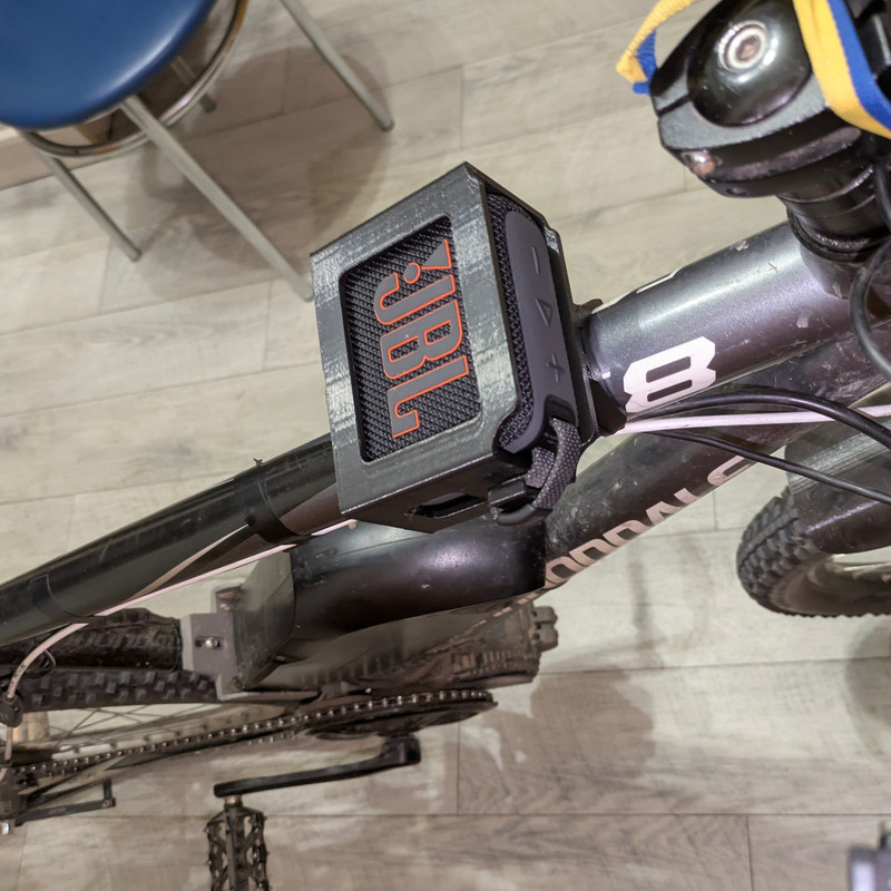 پایه نگهدارنده اسپیکر برای دوچرخه مدل JBL GO4