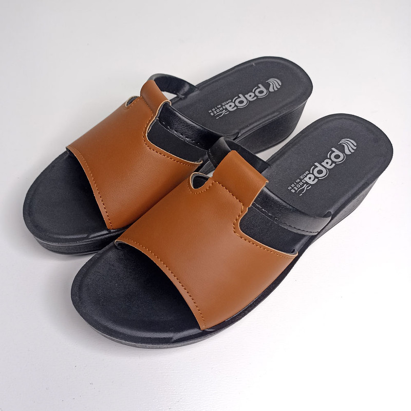 دمپایی زنانه پاپا مدل آنا کد 1629