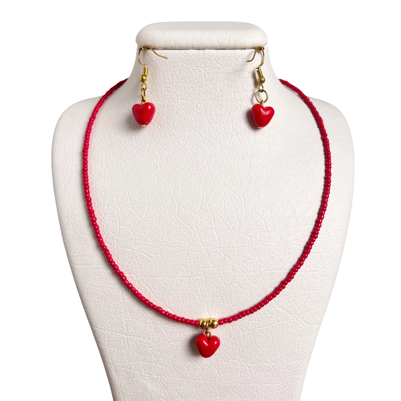 ست گردنبند و گوشواره دست ساز مدل آویز قلب 