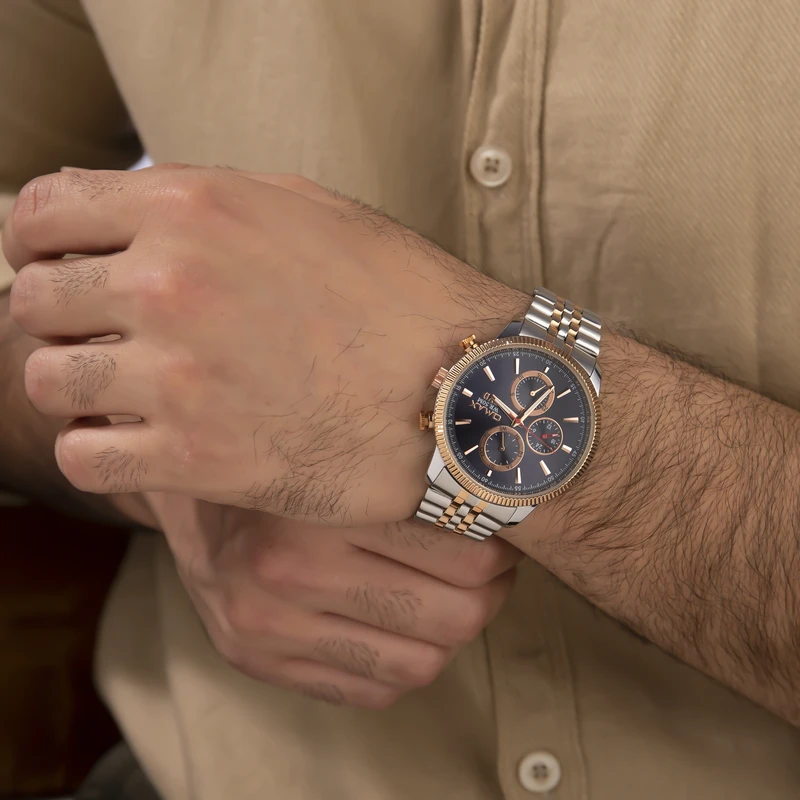 ساعت مچی عقربه‌ای مردانه کوارتز کرنوگراف اوماکس مدل OOFM001N004