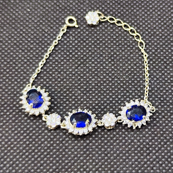 دستبند نقره زنانه مدل سنگ یاقوت کبود کد 25