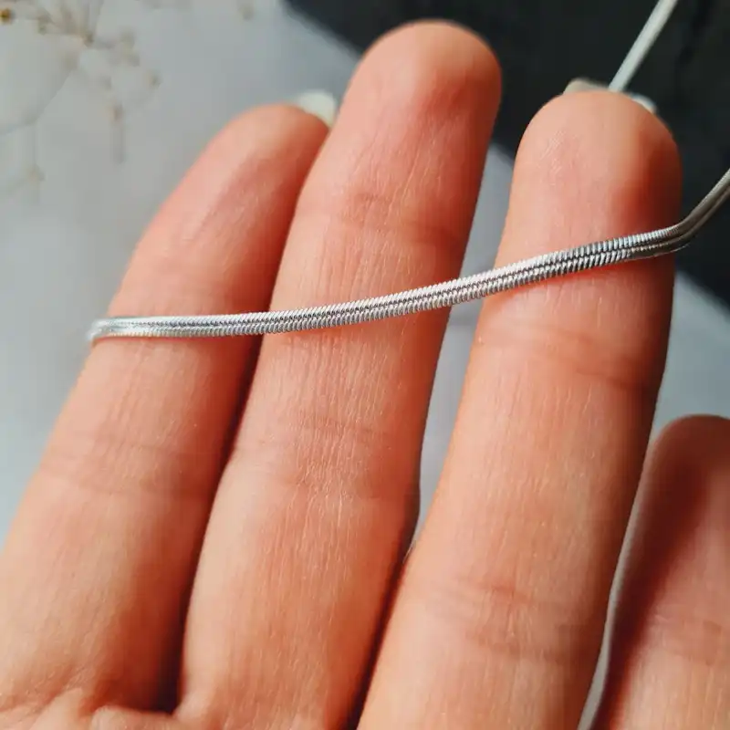 زنجیر زنانه استینلس استیل مدل ماری کد sm3