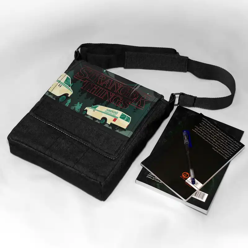 کیف رودوشی بچگانه چی چاپ مدل سریال چیزهای عجیب