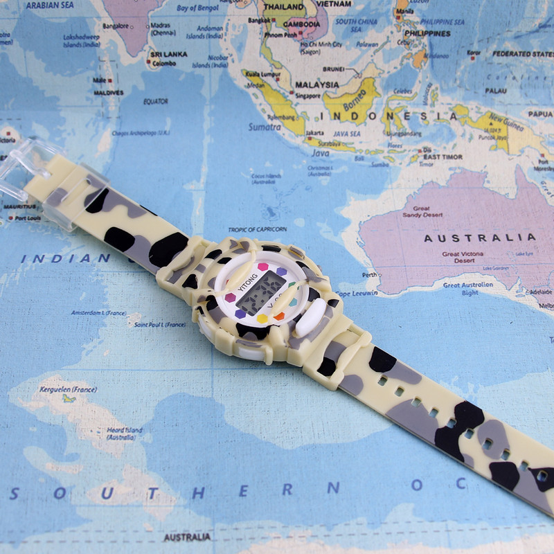 ساعت مچی دیجیتال بچگانه مدل LE 3105 -KE-SE ساعت مچی دیجیتال بچگانه مدل LE 3105 -KE-SE