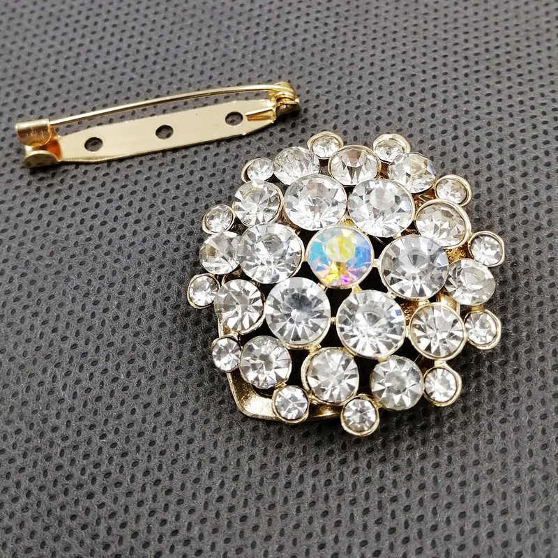 ست گیره روسری و سنجاق سینه زنانه کد ja300