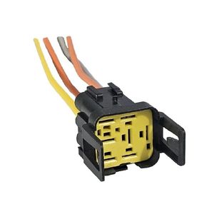 سوکت رله فن کد 0139 مناسب برای پژو 206 / 207